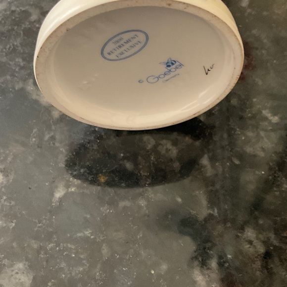 Brand newGoebel Porcelain Base with Blue Stamp - Picture 2 of 5